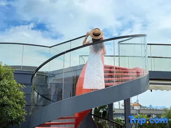 NEO ISLE Hotel (Guilin Liangjiang Sihu Xiangbishan)