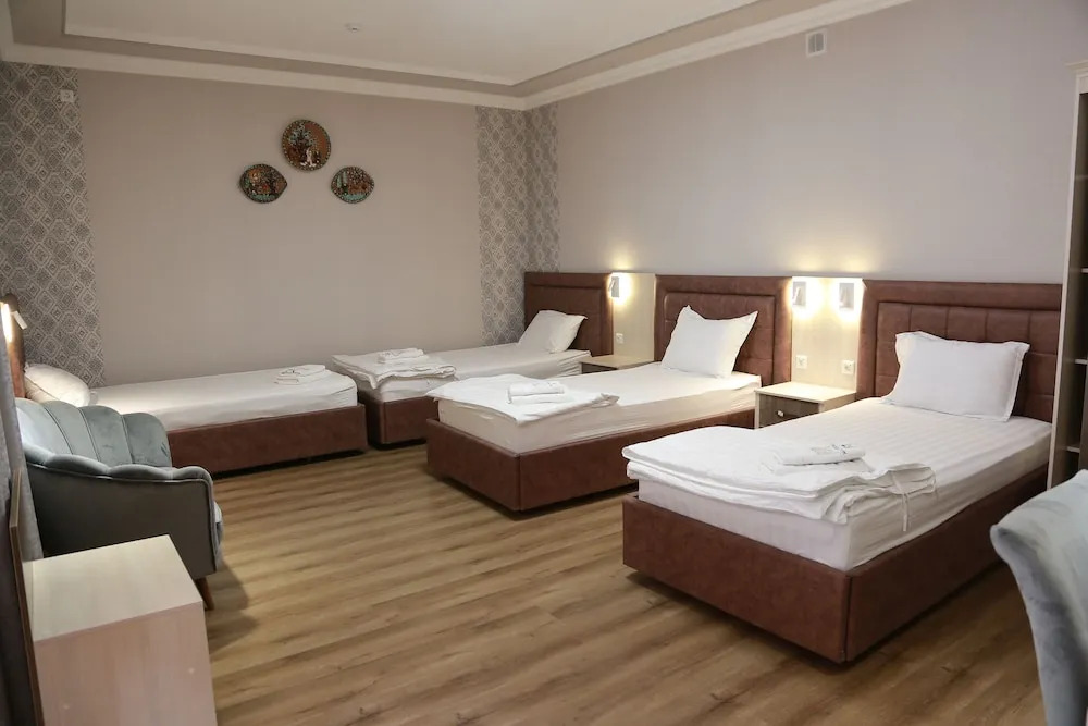 Отель Mekhtar Accommodation
