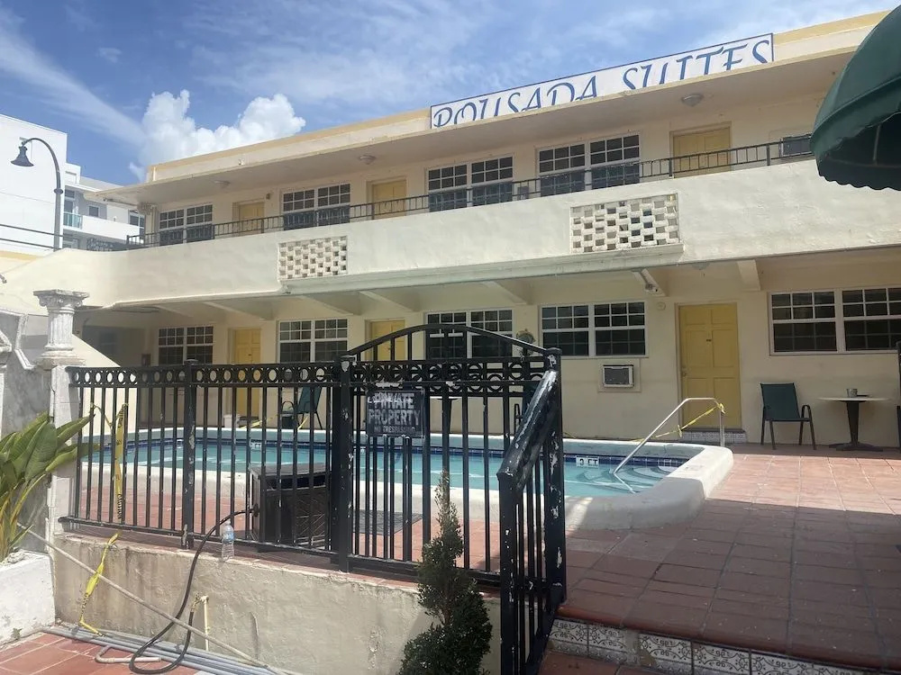 Pousada Suites at Hollywood Beach