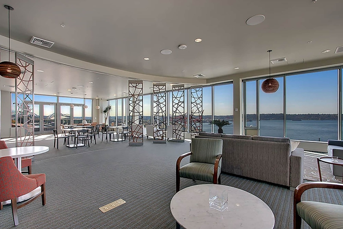 Ferris Wheel Waterfront Apartments By Barsala