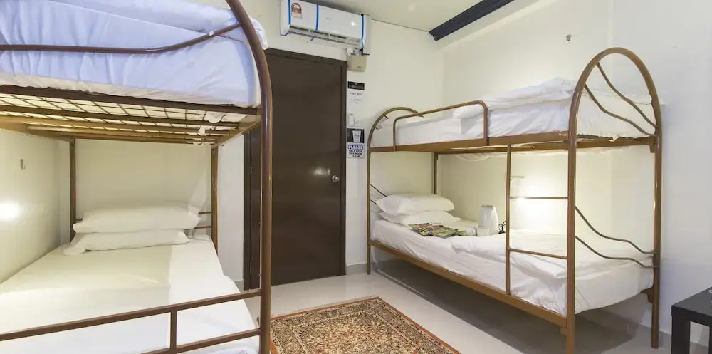 ZEN Hostel The Bed Station