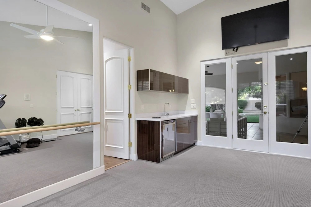 New Listing! Lavish Home W/ Pool & Tennis Court Home