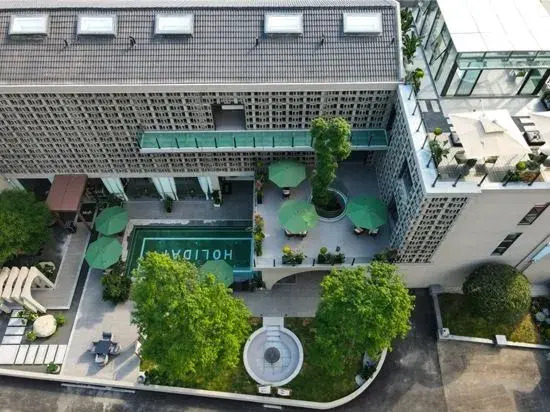Xinqijianjie Homestay