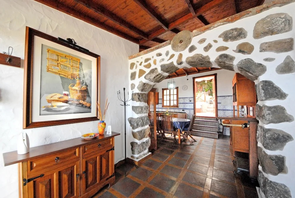 House With 3 Bedrooms in Icod de los Vinos, With Wonderful sea View, E
