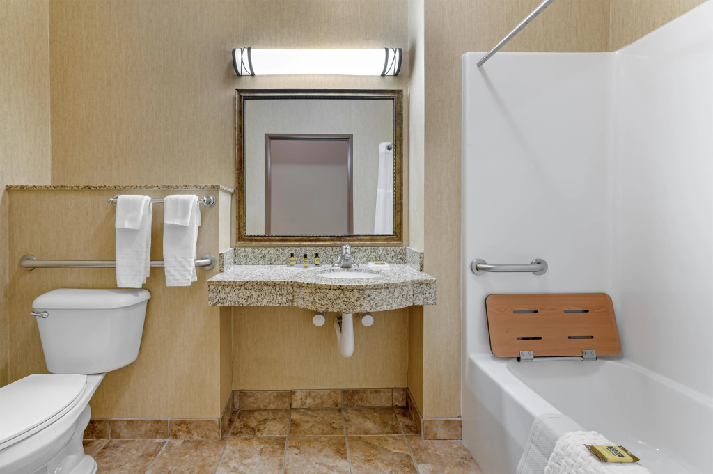 Best Western Plus Capital Inn