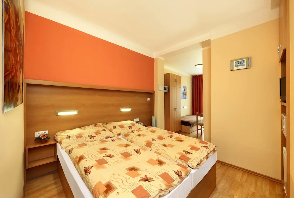 104667 -  Villa in Lloret de Mar