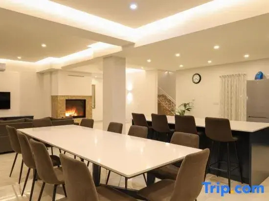 Magnifica - 6 bedrooms (sleeps 12+ 4 kids) Xaghra village
