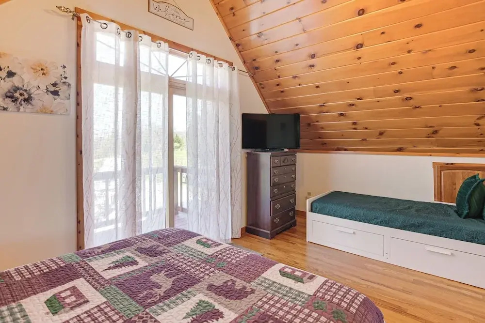 West Virginia Cabin Near Snowshoe Mountain Resort