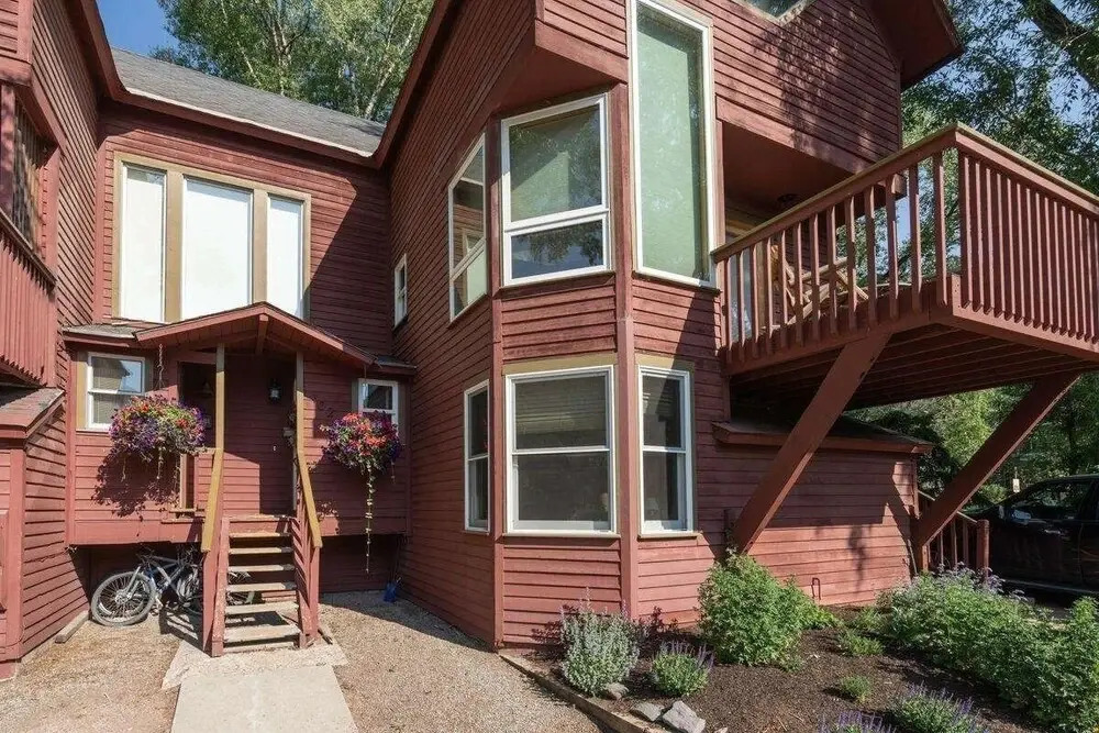 Snowy Peak Views From Living Room, 2 Parking Spaces, Walk To Ski 1 Bedroom Condo by RedAwning