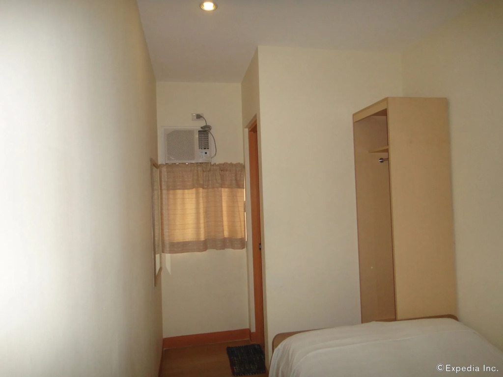 Anri Pension House