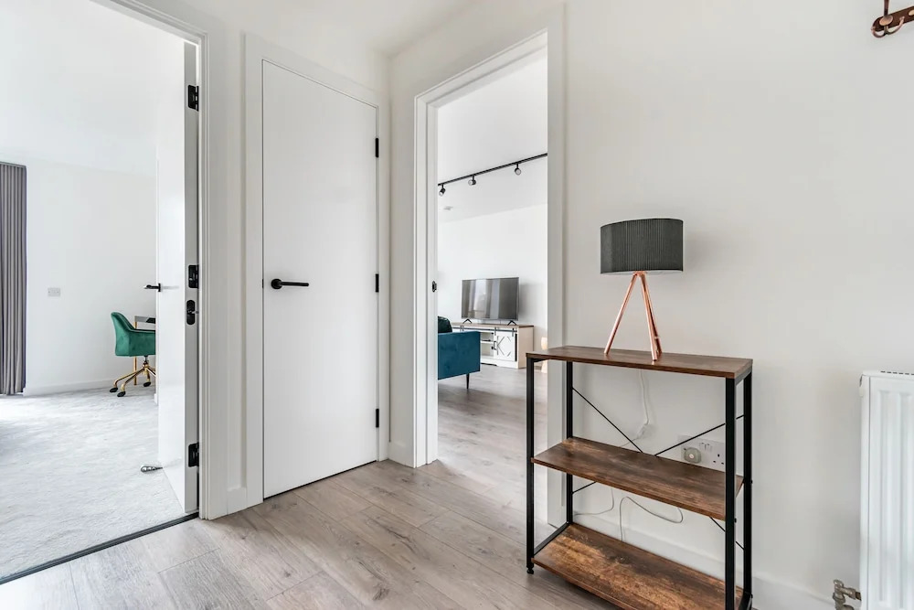amazing apartments - Great Junction St - by Water of Leith