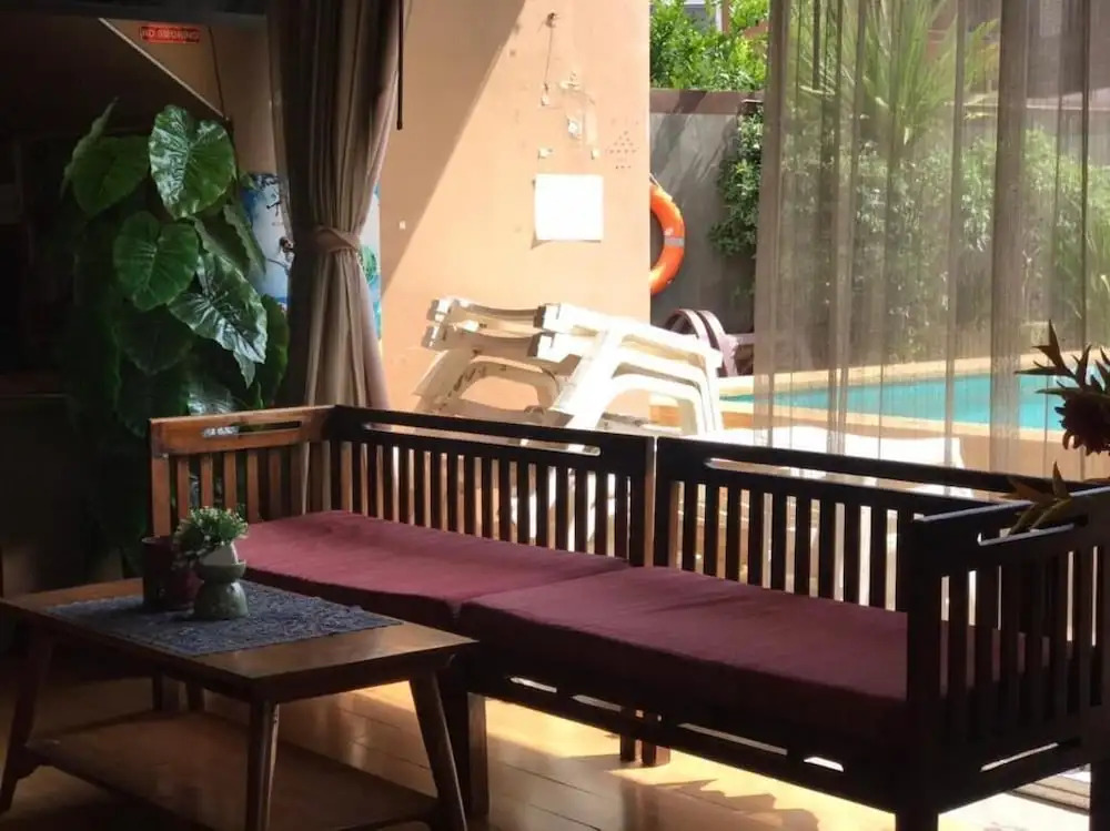 Teeraya Boutique Guesthouse - Hostel