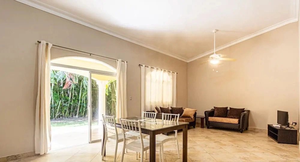 Accessible Ocean Village 2 br Family House