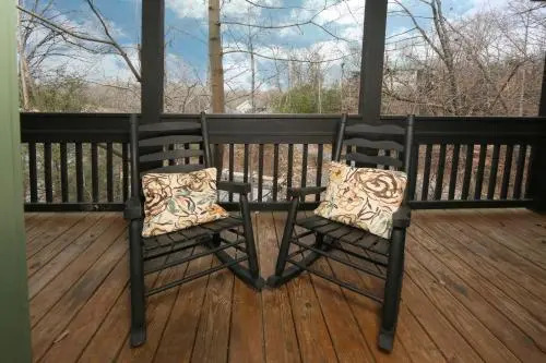 Ivy Falls 9 6 Br cabin by RedAwning