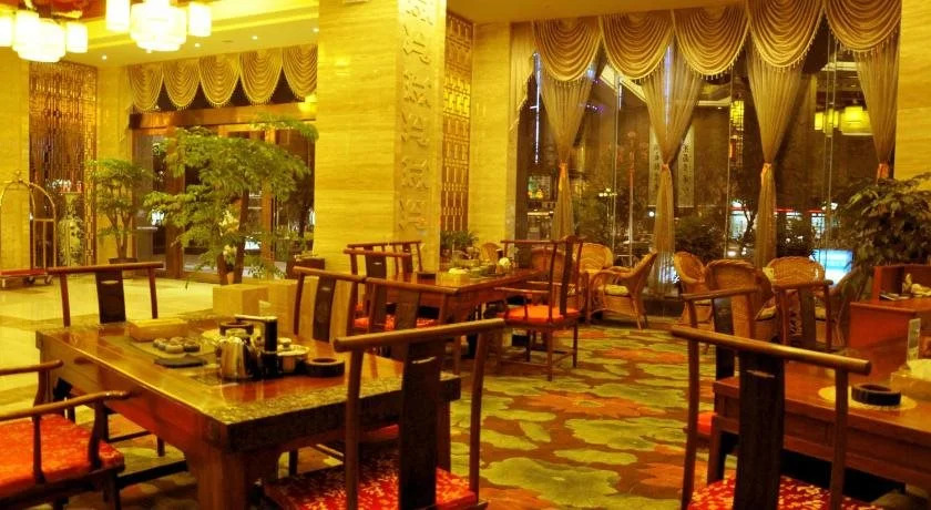 Harmonious Dunpu Hotel