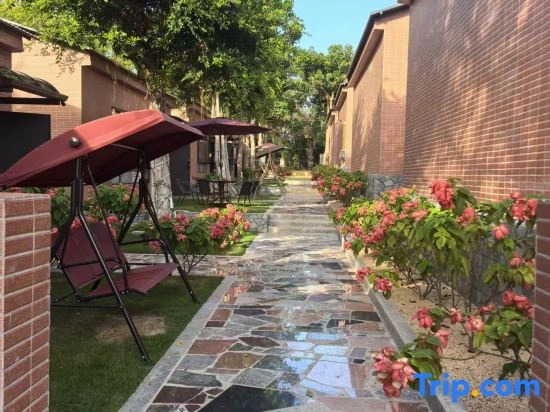 Wenchang Linyun Mountain and Sea Homestay (Longlou Qishui Bay)
