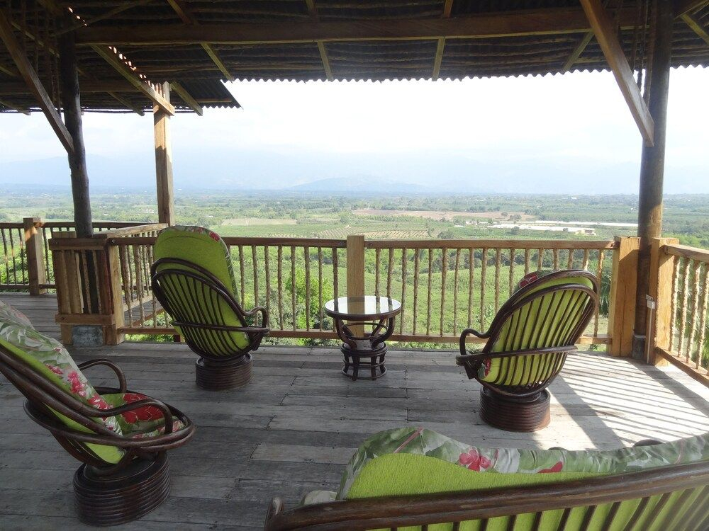 Hotel Tata Premium