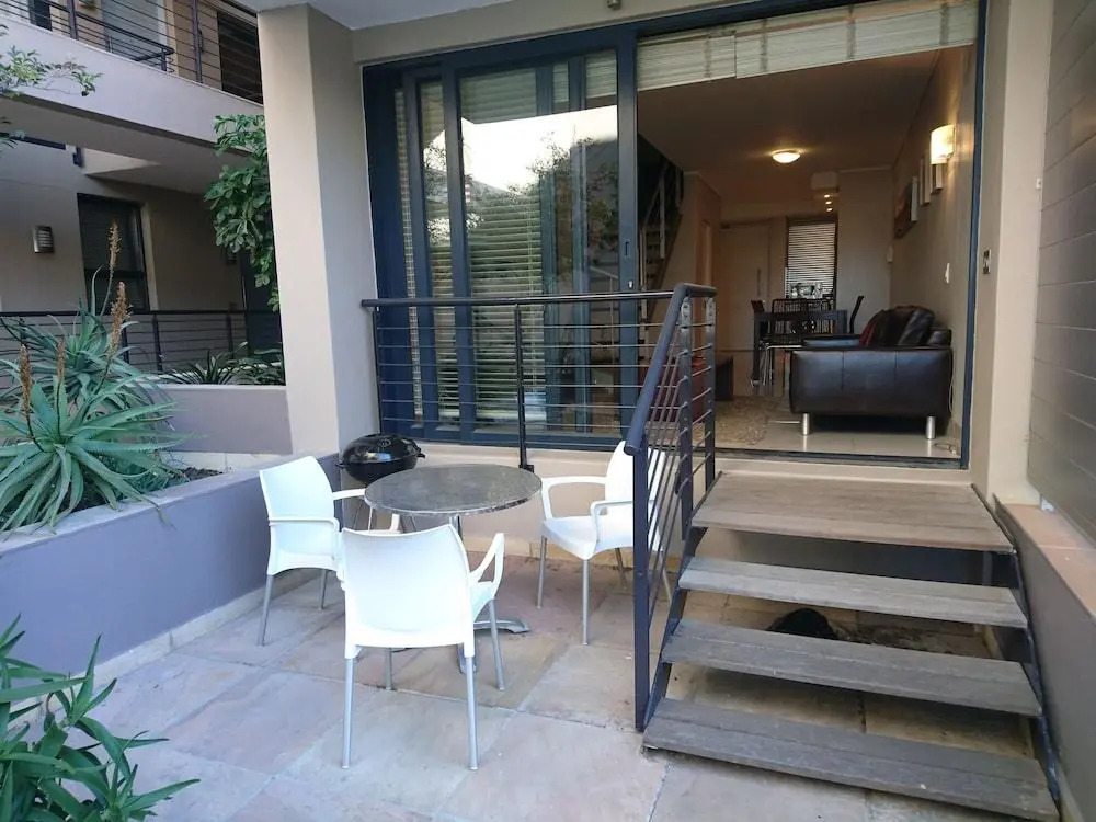 Adderley Terrace J10 by CTHA