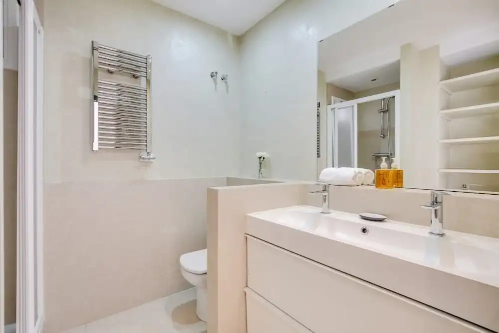 Beautiful 3bed W/terrace in Elegant Eixample