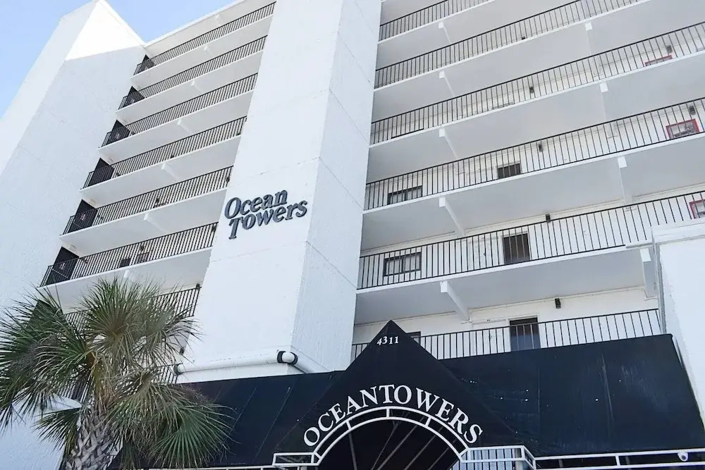 Ocean Towers 101 3 Bedroom Condo by RedAwning