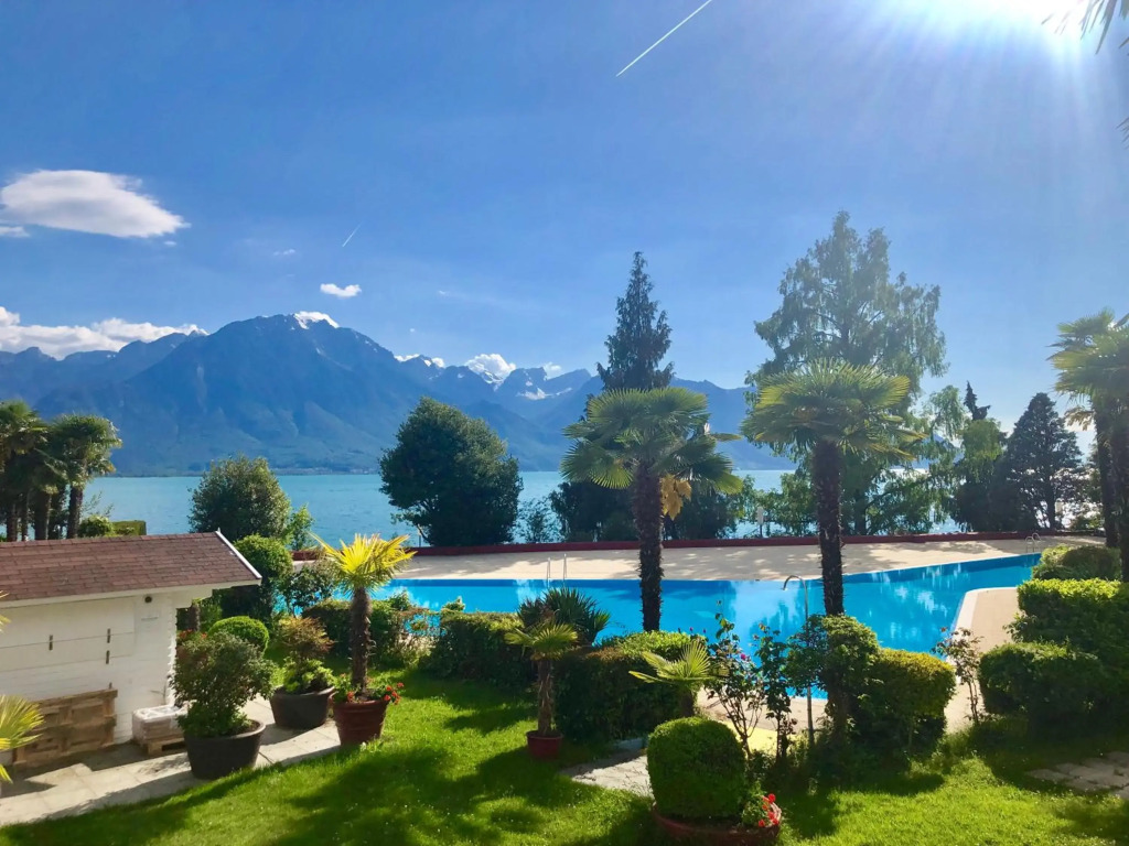 Lake & Mountain View Apartment I 27