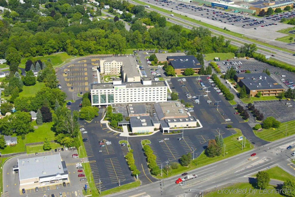 Randolph Hotel Liverpool Syracuse Airport West, Trademark