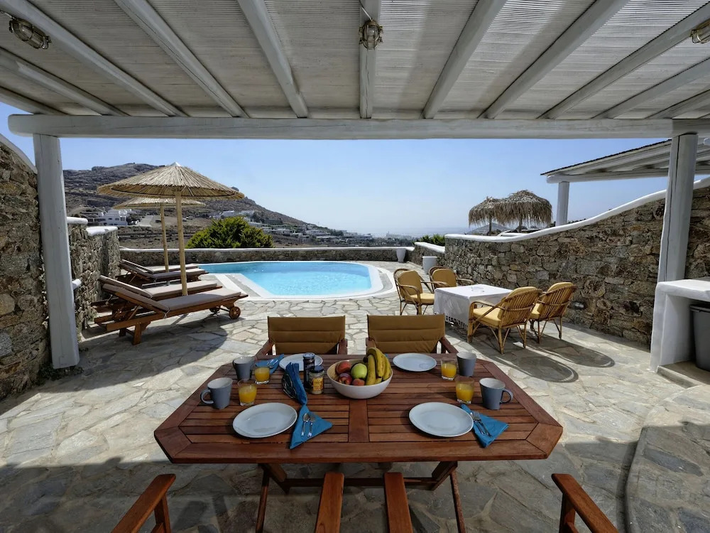 Luxurious Villa in Mykonos with Swimming Pool