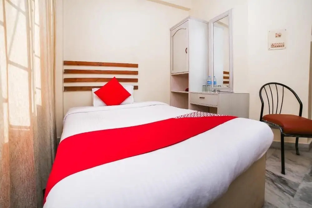 Uttam Guest House by OYO Rooms