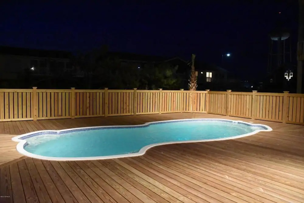 Absolute Paradise 5 Bedroom Home by RedAwning