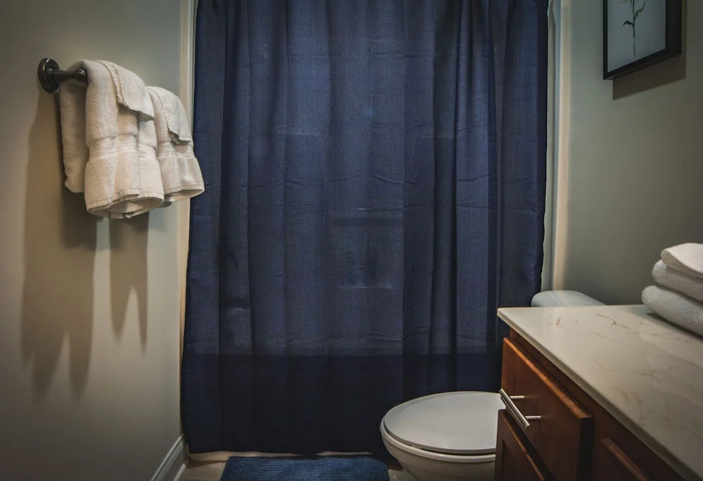 Wesley Heights Studio 1 BR Apts by Frontdesk