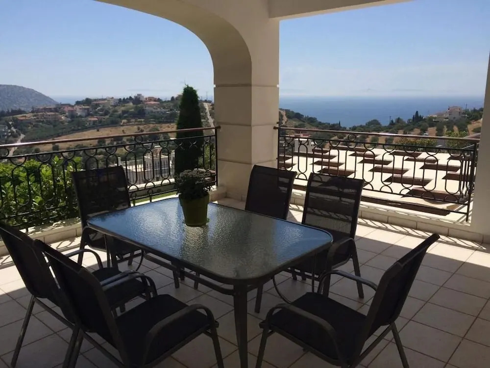 Anavyssos Dream Villa Sea View and Pool