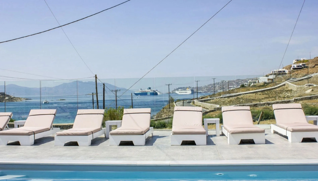 Anixi Hotel