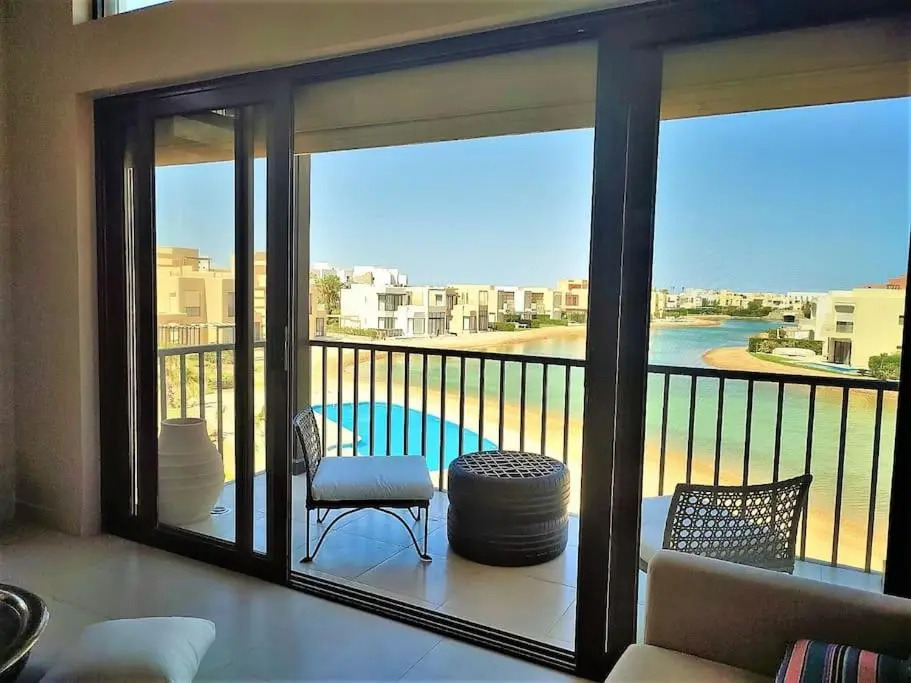 Tawila - Lovely 2-bedroom unit with shared pool