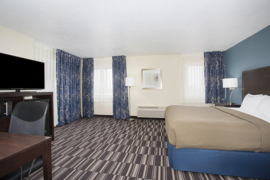 AmericInn by Wyndham Mount Pleasant