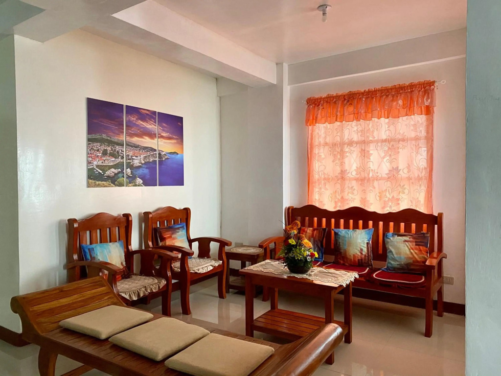 Vacation House in Baguio with Amazing Sunset Views