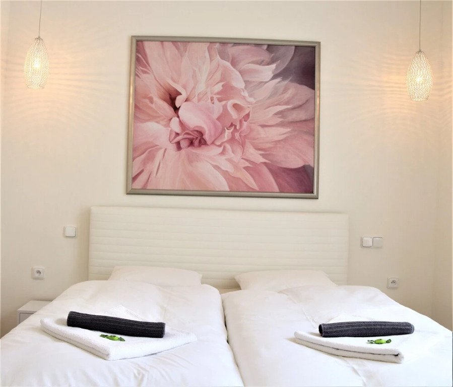 Flowers apartments