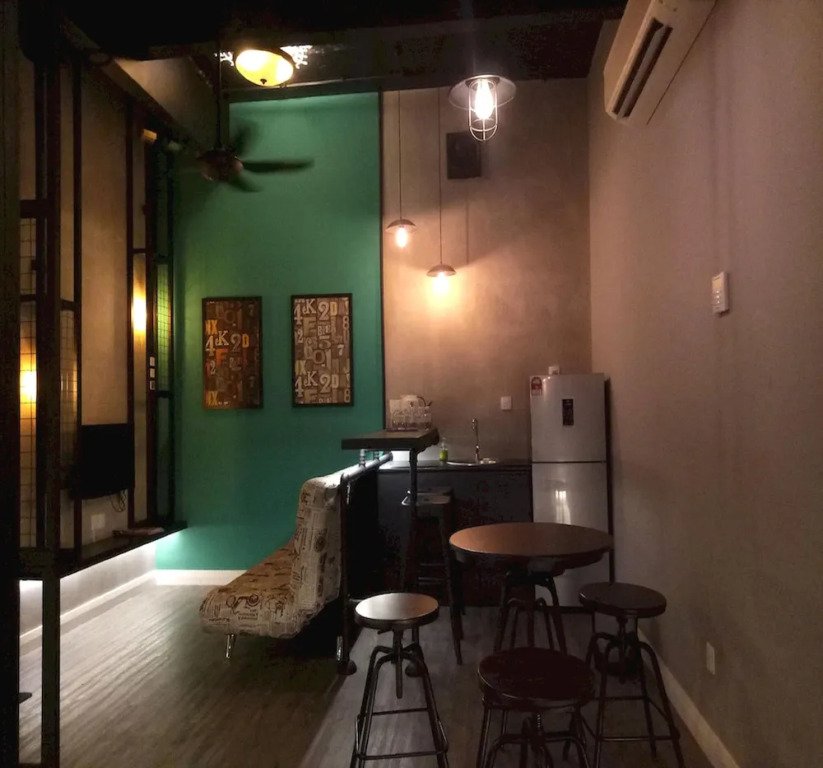 OYO 90899 Tube Hotel Melaka