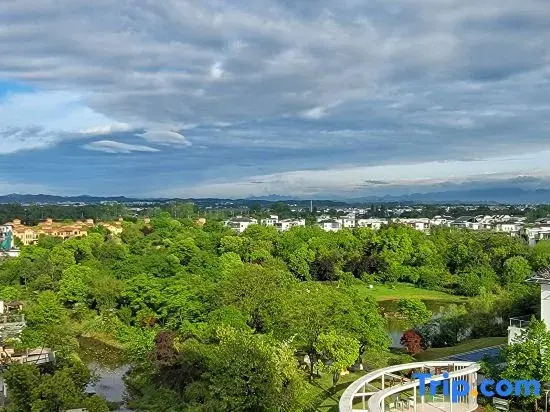 Yanzi Cottage