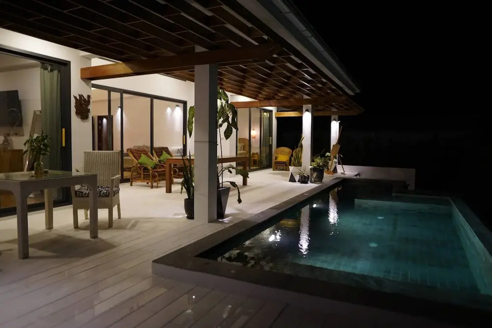 O3 Green 2b Garden Pool Villa and Unique Furniture