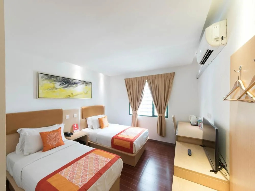 Aira Hotel