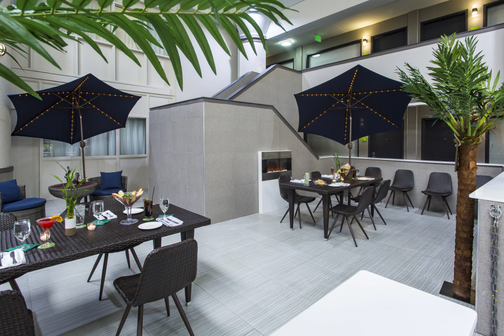 Holiday Inn Chicago North Shore by IHG