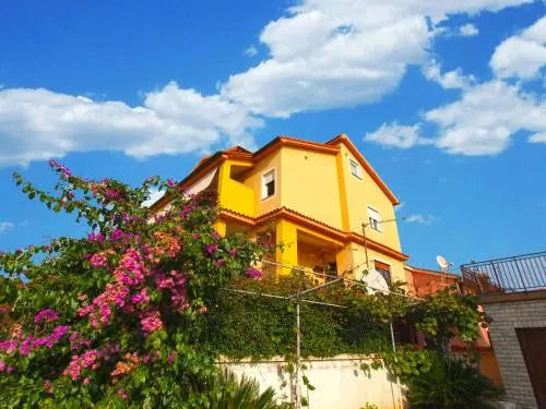 Apartment Snezana 1200