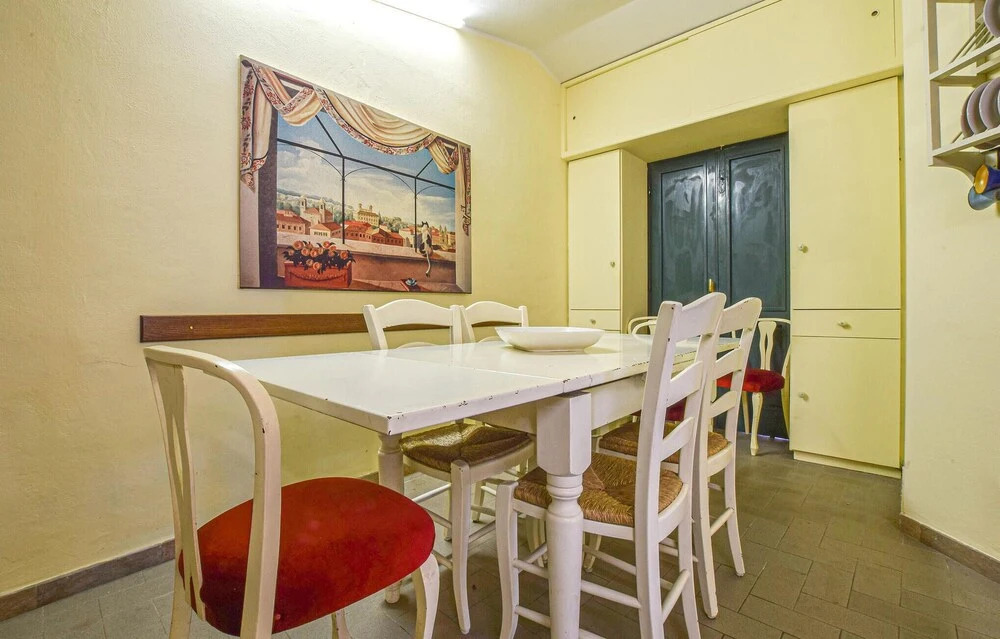 Gorgeous Home In Camaiore With Wifi