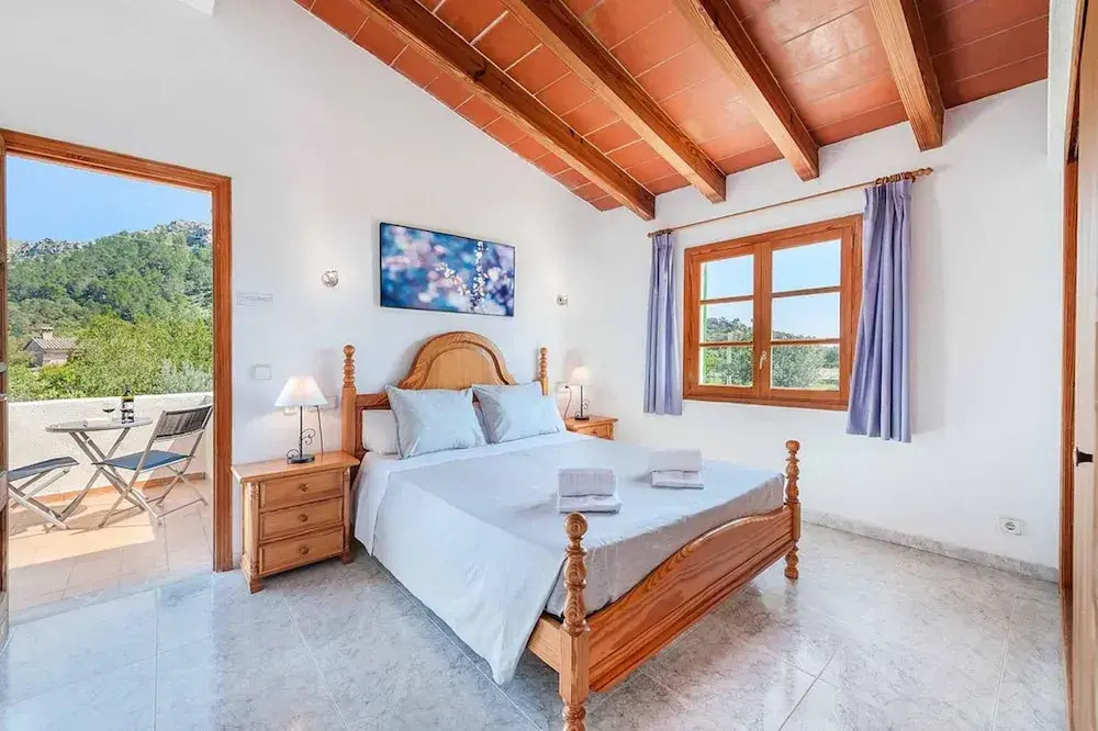 Villa - 5 Bedrooms with Pool and WiFi - 108761