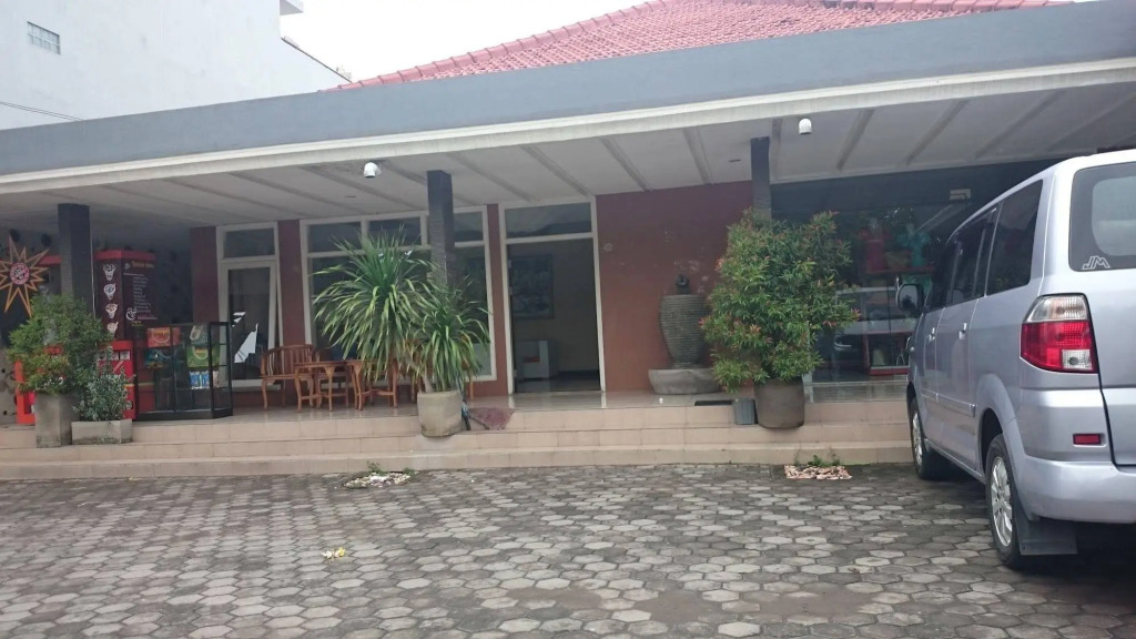 Hotel Catur Warga