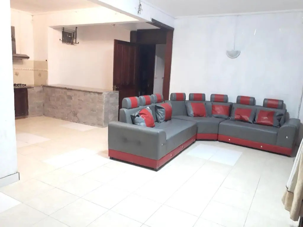 Sunny villa in Pereybere with private pool