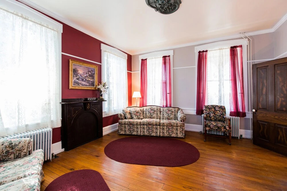 Red Rose Bed & Breakfast