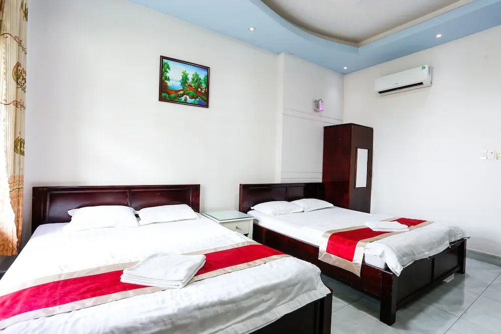 Anh Quoc Hotel