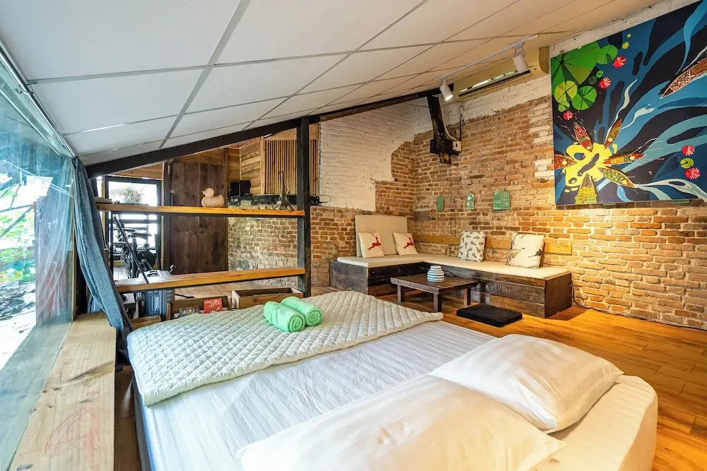 HoLo Bato Saigon - Serviced HomeStay
