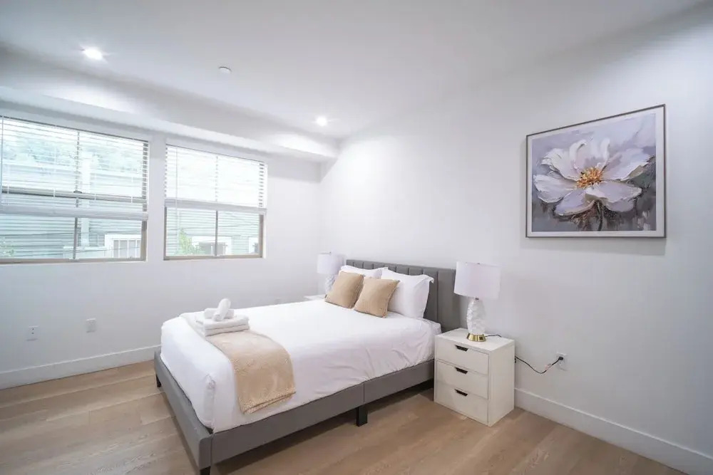 Stylish Private Room by Downtown LA